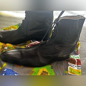 NEW- Costume Made in Florence, Italy - Black Leather Unisex Boots-Size 40